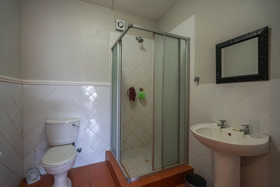 5 Bedroom Property for Sale in Seafield Eastern Cape